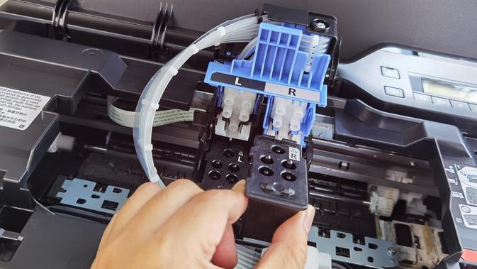 <p>Print head Canon PIXMA Ink Efficient G570. Liputan6.com/Iskandar</p>