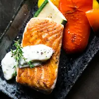 Alternatif Pengganti Ikan Salmon untuk Makan Bergizi yang Lebih Ekonomis | copyright pexels.com/Malidate Van