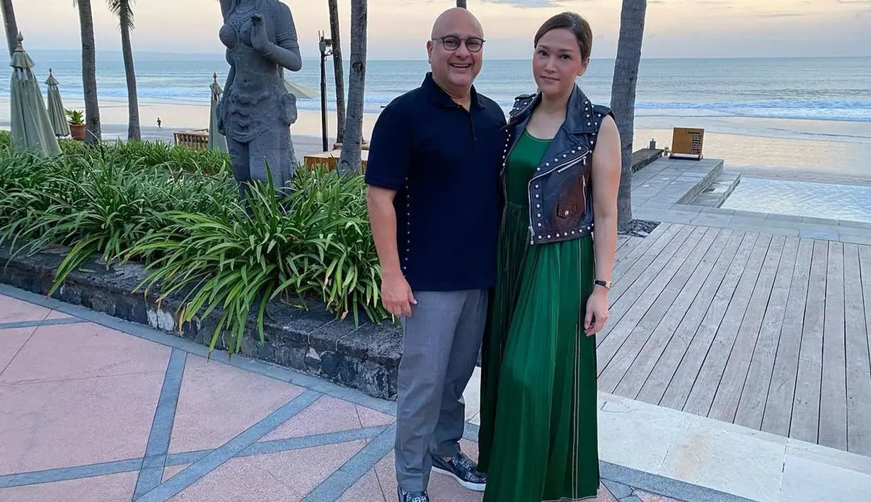 Gaya di zona nyamannya masing-masing (Foto: Instagram @irwanmussry)