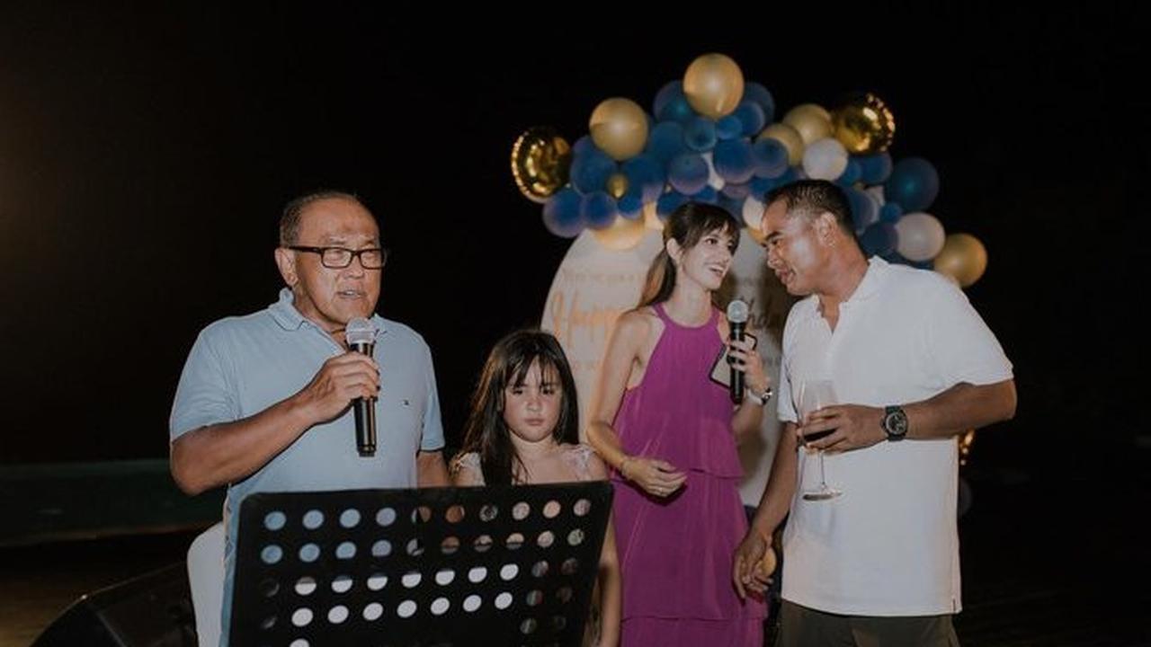 Nia Ramadhani rayakan ultah mertuanya, Aburizal Bakrie