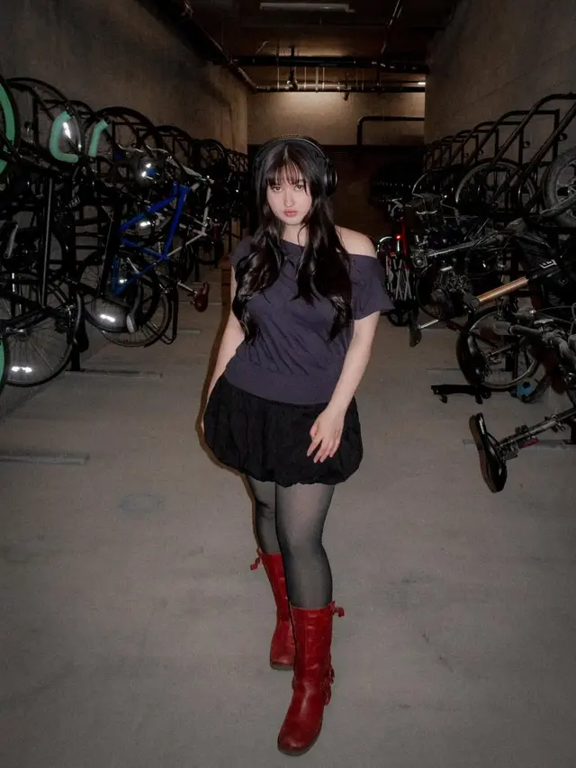 6 Inspirasi Outfit Stephanie Poetri Pakai Rok, Kasual hingga Edgy