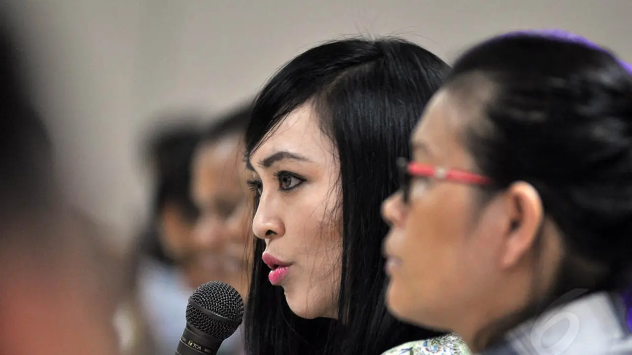 Jadi Saksi Anas, Angelina Sondakh Menangis