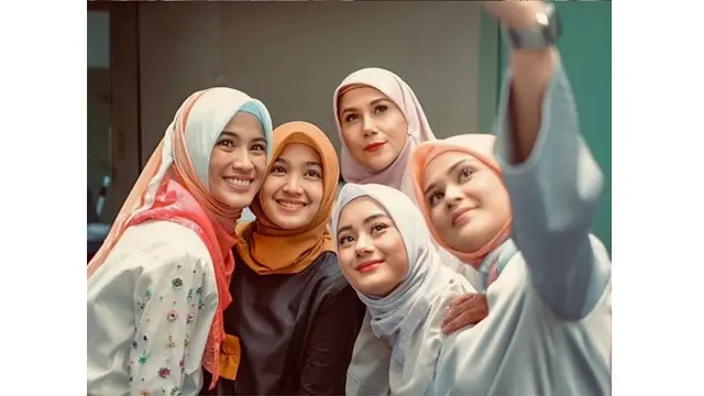 Putuskan Berhijrah, Begini Potret Dinda Hauw Sekarang