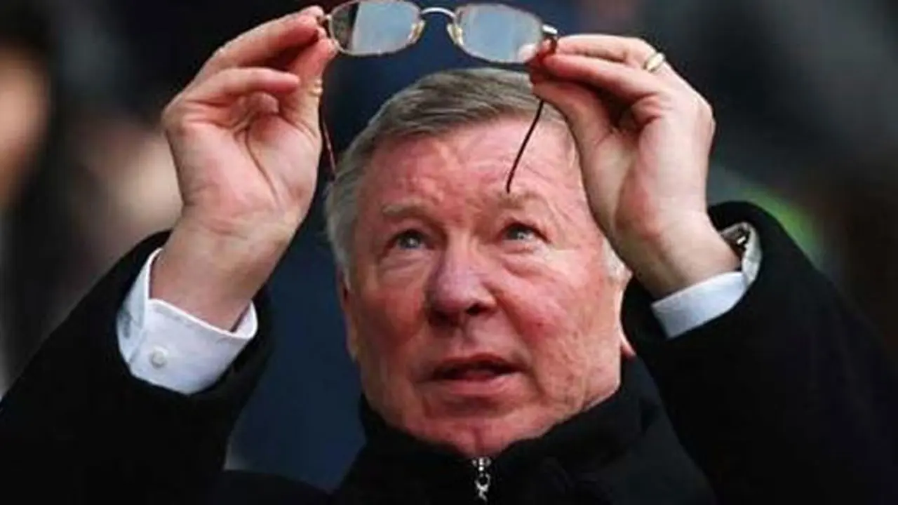 alex-ferguson-kacamata-130916b.jpg