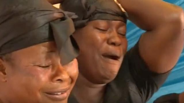 pelayat profesional bertarif ratusan juta (foto: BBC Video)