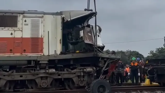 Kecelakaan Kereta Api (KA) di Tebing Tinggi.