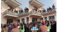 Viral, Keluarga Tajir Ini Rayakan Ultah Anak Sebar Uang Puluhan Juta dari Balkon (Sumber: South China Morning Post)