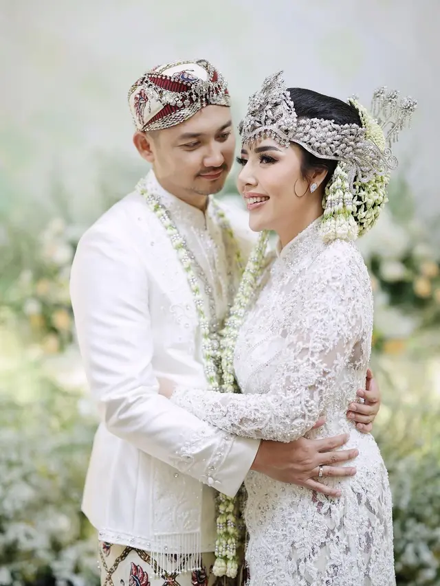 Anna menikah dengan Angga Wijaya pada Jumat (23/6/2023). (Foto: Instagram/aldiphotoofficial)
