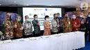 Wamen BUMN Kartika Wirjoatmodjo foto bersama jajaran Direksi Perbankan usai peluncuran Penjaminan Kredit Modal Kerja untuk UMKM di Jakarta, Rabu (8/7/2020). PT Askrindo dan PT Jamkrindo menjamin pelaku usaha UMKM atas kredit modal kerja yang diberikan oleh perbankan. (Liputan6.com/HO/Askrindo)