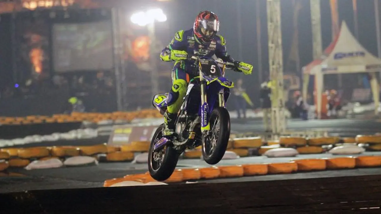 Supermoto