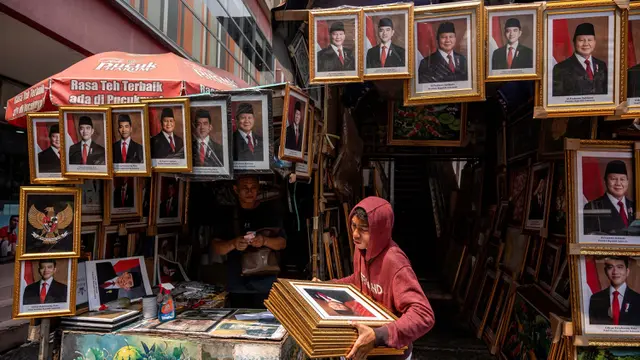 Jelang Pelantikan, Penjualan Pigura Foto Presiden dan Wakil Presiden Terpilih Meningkat