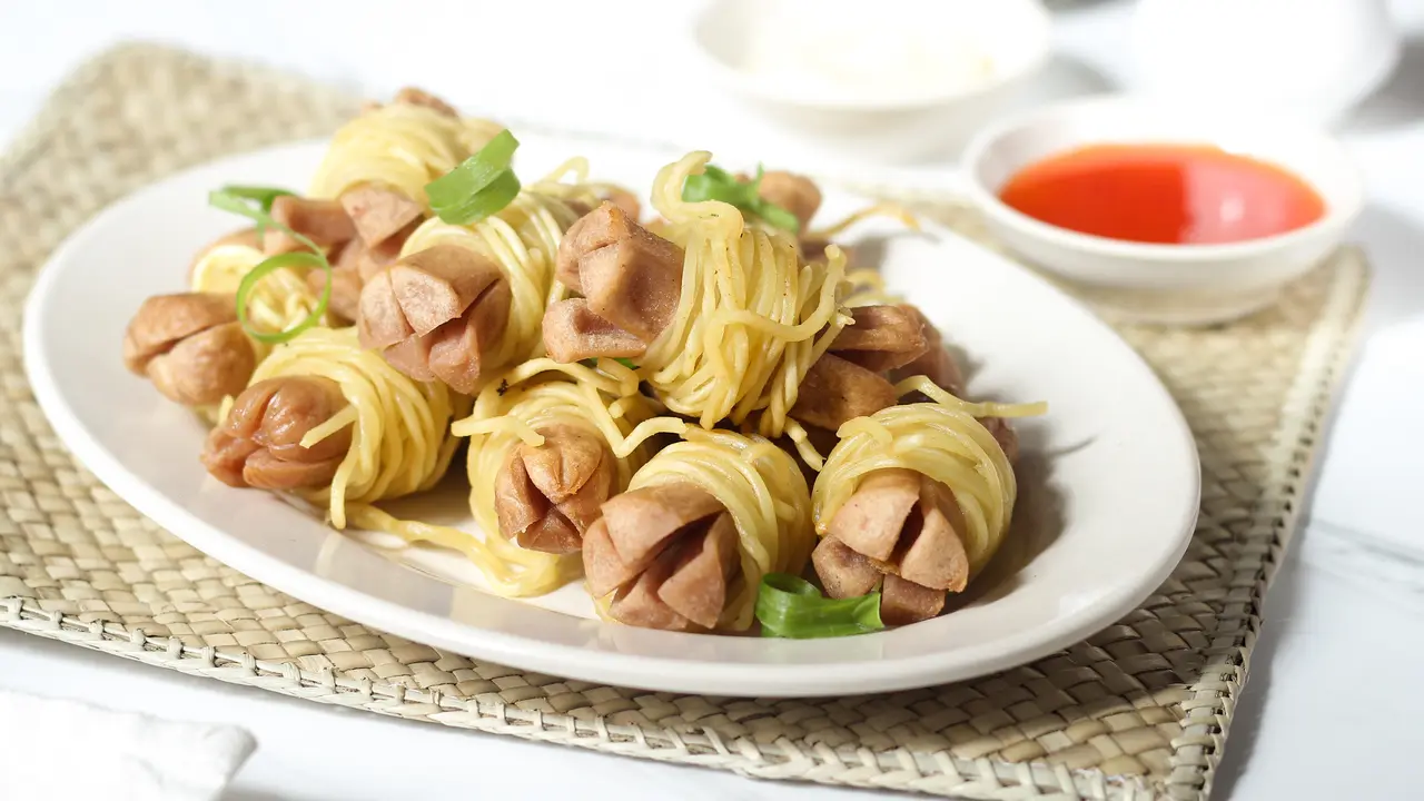 sosis gulung mie