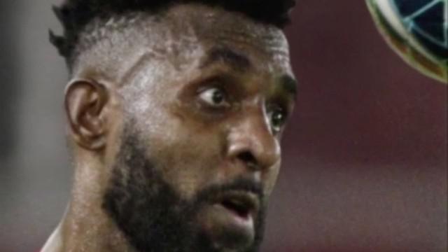 Berita video TikTok Bola.com kali ini soal belajar membuat foto bek Timnas Indonesia, Yanto Basna, menjadi bergerak.