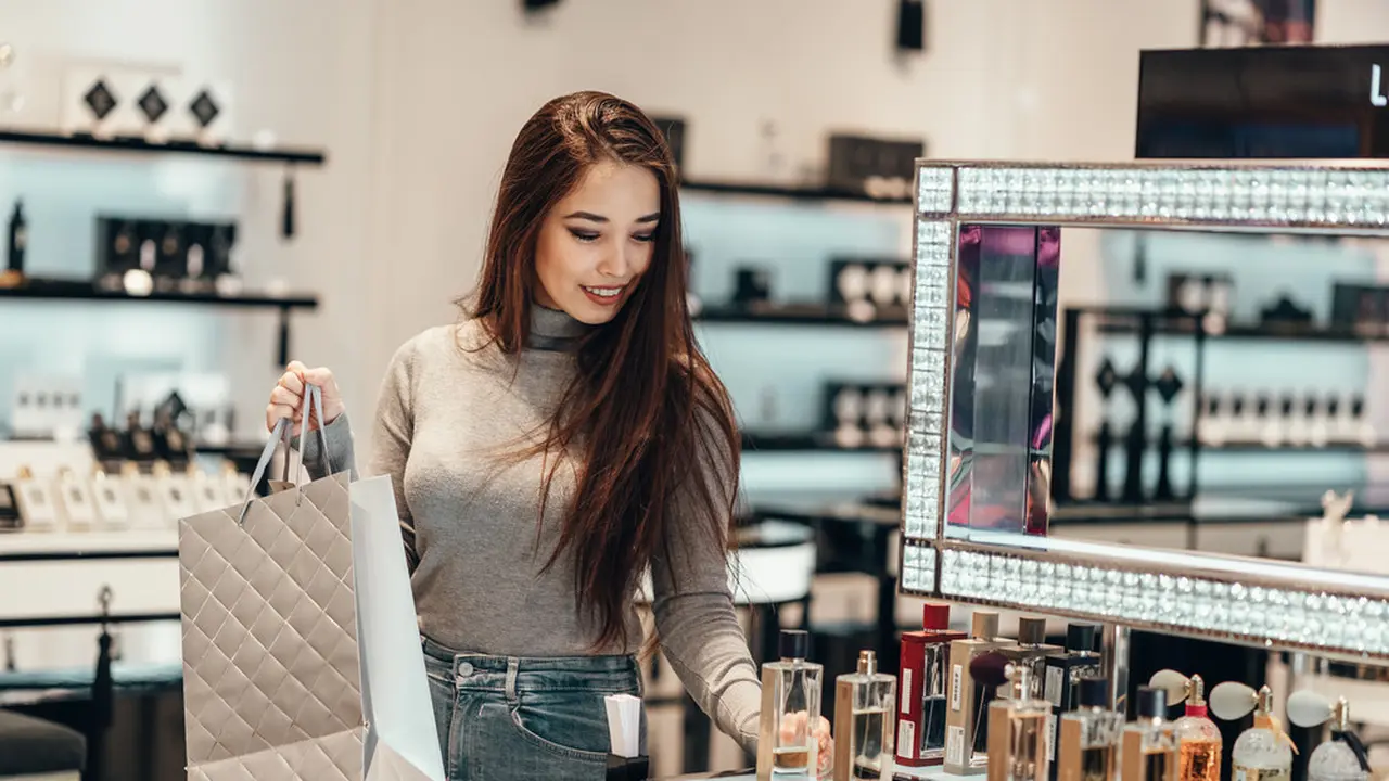 Sukses Meraih Karir yang Diinginkan, Saatnya Belanja Produk Ini sebagai Self Rewards
