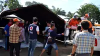 Posko banjir di Kota Bengkulu mulai menerima bantuan logistik dan air bersih dari perusahaan maupun perorangan (Liputan6.com/Yuliardi Hardjo)