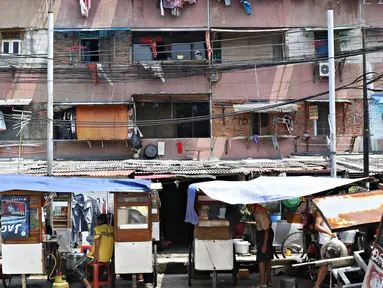 Suasana bangunan Rusun Tanah Merah, Penjaringan, Jakarta Utara, Selasa (29/3). Pemprov DKI menganggarkan Rp3 triliun untuk membangun rusun, baik pembangunan rusun baru, maupun untuk lanjutan pembangunan rusun tahun 2015. (Liputan6.com/Immanuel Antonius)