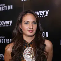 Nadine Chandrawinta termasuk artis yang peduli terhadap kelestarian alam. Bahkan kini dia tergabung ke dalam gerakan 'sea soldier' yang bertugas melakukan ajakan kepada masyarakat untuk menjaga dan merawat bumi ini. (Nurwahyunan/Bintang.com)