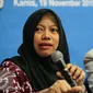 Titi Anggraini, Direktur Eksekutif Perkumpulan untuk Pemilu dan Demokrasi (Perludem) (kiri) hadir saat diskusi publik di kawasan Jakarta, Kamis (19/11/2015). (Liputan6.com/Faizal Fanani)