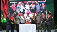 Festival Pesta Bunga dan Buah Tanah Karo 2025 Resmi Dibuka, Gubernur Bobby Nasution Disambut Hangat Warga