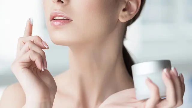 Bye-Bye Makeup Luntur! Intip 5 Tips Skin Preparation agar Wajah Flawless Sepanjang Lebaran