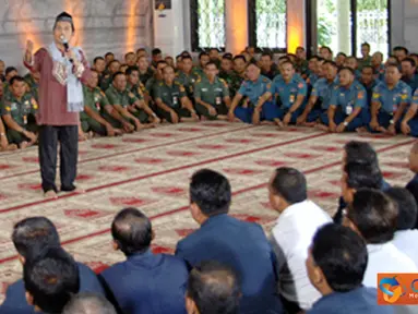 Citizen6, Cilangkap: Kegiatan tersebut diawali dengan shalat Dzuhur berjamaah dan diakhiri dengan doa bersama. (Pengirim: Badarudin Bakri)