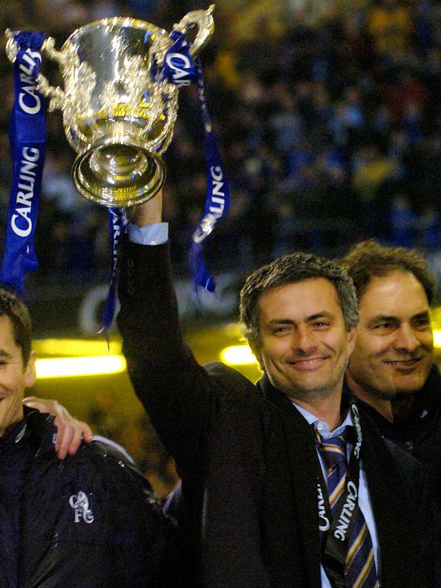 Jose Mourinho Resmi Gantikan Pochettino di Tottenham Hostpur