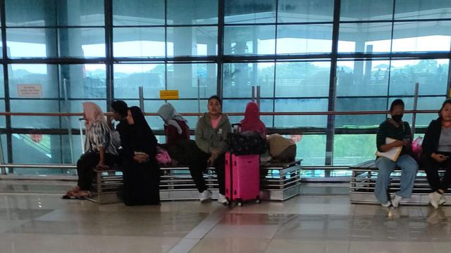 Tim Gabungan Kementerian Ketenagakerjaan dan Imigrasi Soekarno-Hatta berhasil menggagalkan pemberangkatan secara nonprosedural 8 calon pekerja migran