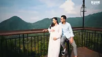 Maternity shoot Asmirandah dan Jonas Rivanno (Sumber: YouTube/RIOMOTRET)