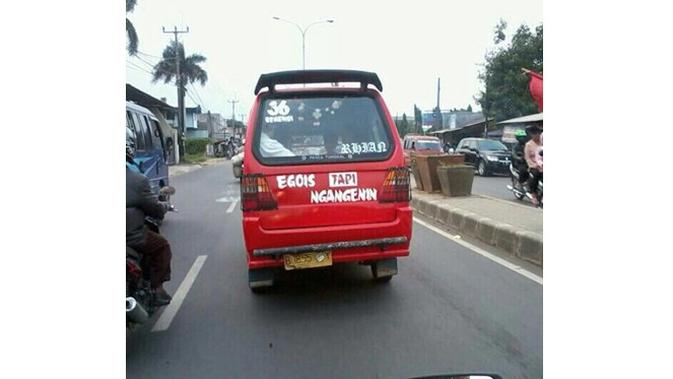 6 Tulisan Tentang Cinta di Angkot Ini Bikin Geleng Kepala (sumber: Instagram.com/awreceh.id)