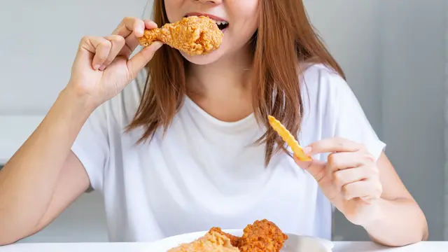 Aneka Makanan dan Minuman Ini Ternyata Bisa Bikin Kulit Terlihat Kusam, Kurangi Mulai Sekarang!