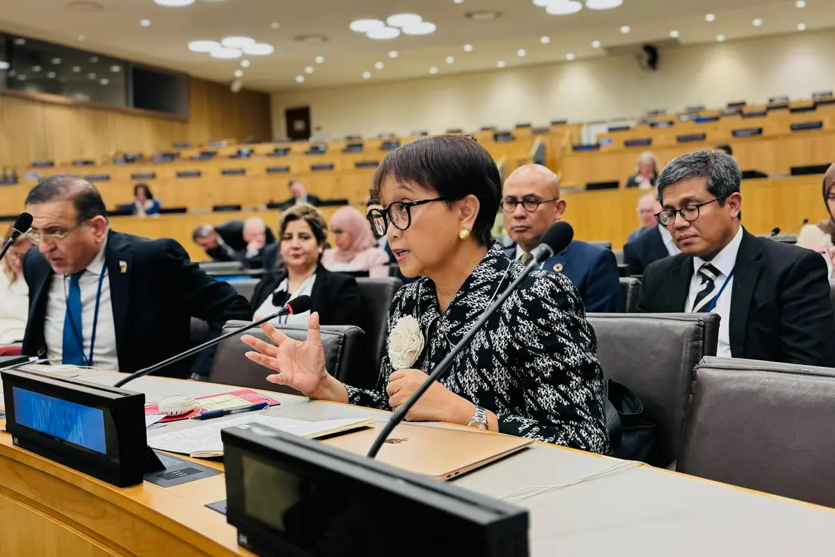 Menlu RI Retno Marsudi menghadiri Pertemuan Tingkat Menteri untuk mendukung UNRWA di sela-sela Sidang Majelis Umum PBB ke-79 di New York, AS, Kamis (26/9/2024). (Dok. Kemlu RI)