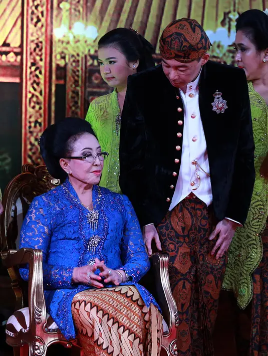 Diusianya yang sudah sepuh, pendiri Yayasan Putri Indonensia itu masih terlihat segar. (Deki Prayoga/Bintang.com)