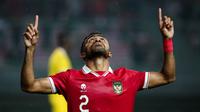 Selebrasi pemain timnas Indonesia, Yakob Sayuri,&nbsp;setelah menjebol gawang Burundi dalam pertandingan uji coba FIFA Matchday yang berlangsung di stadion Patriot Candrabhaga, Bekasi, Sabtu (25/3/2023). (Bola.com/Bagaskara Lazuardi)