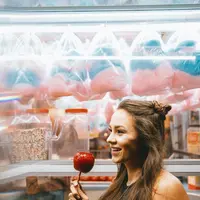 Tubuh curvy/copyright: unsplash/aral tasher