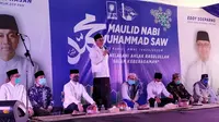Ketua Umum Partai Amanat Nasional (PAN) Zulkifli Hasan menghadiri acara Maulid Nabi Muhammad. Dia mengimbau masyarakat patuhi protokol kesehatan Covid-19. (Liputan6.com/ Achmad Sudarno)