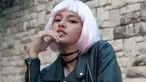 Gaya penampilan Susan Sameh selalu saja curi perhatian. Aktris kelahiran 24 Februari 1997 sering tampil memukau seperti saat pakai wig pink. Wig pendek sebahu ini kian membuat penampilan Susan Sameh terlihat menarik. (Liputan6.com/IG/@susansameeh)