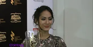 Tara Basro untuk pertama kalinya meraih Piala Citra di ajang di Festival Film Indonesia 2015 (FFI 2015) lewat aktingnya di film A Copy of My Mind. Ia mendedikasikan kemenangannya itu untuk orangtua yang sangat berperan penting dalam hidupnya.