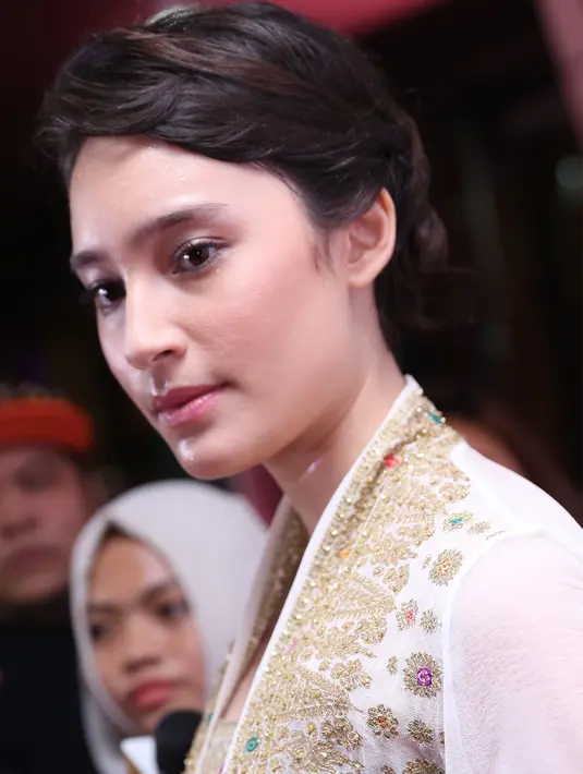 "Aku banyak belajar tentang hal itu (kanker), bahwa kebanyakan dari mereka meski kena penyakit mereka tetap semangat, itu yang aku pelajari," ujarnya di TIM, Jakarta Pusat, Kamis (4/2/2016). (Andy Masela/Bintang.com)