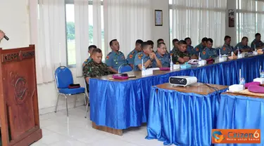 Citizen6, Sidoarjo: Rapat Komando Pasmar-1 yang dihadiri oleh para Komandan Kolak / Satlak dan para Asisten Pasmar-1 ini diselenggarakan atas perintah Komandan Pasmar-1 Kolonel Marinir R. Gatot Suprapto. (Pengirim: Diyat Akmal)