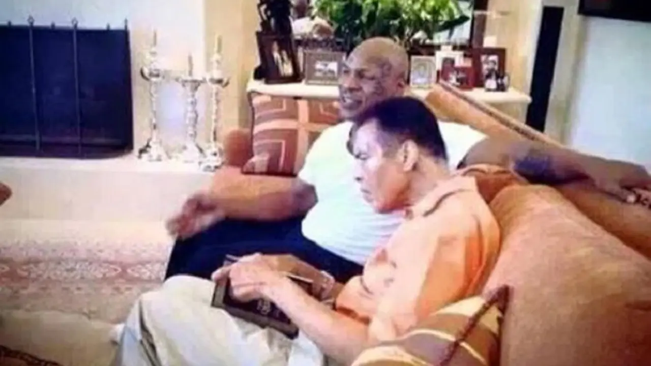 Muhammad Ali dan Mike Tyson