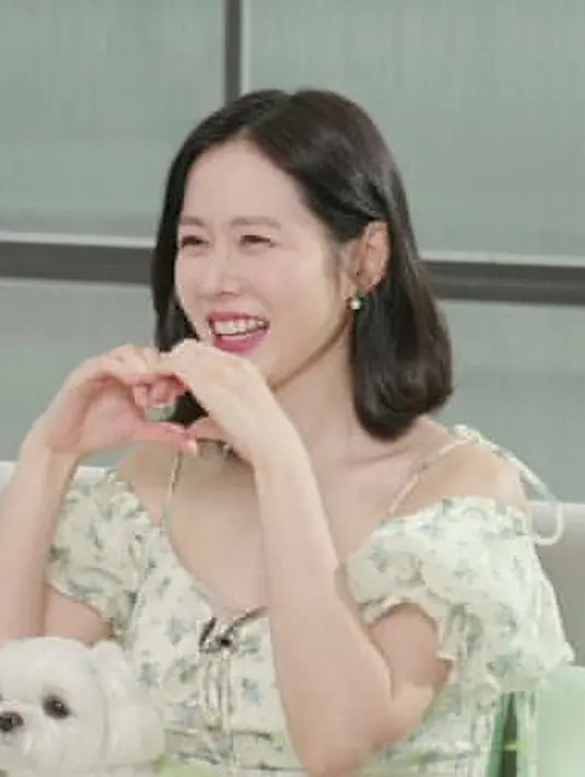 Selain terlihat segar, Son Ye Jin juga nampak lebih memesona.  (Foto: KapanLagi)