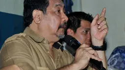 Ketua Badan Pengurus Setara Institute, Hendardi mengatakan, selama ini SBY selalu dikesankan sebagai bapak demokrasi Indonesia. Padahal, terdapat sejumlah paradoks yang sebenarnya sulit dipahami dalam konteks demokrasi, Jakarta, Senin (13/10/2014) (Liputa