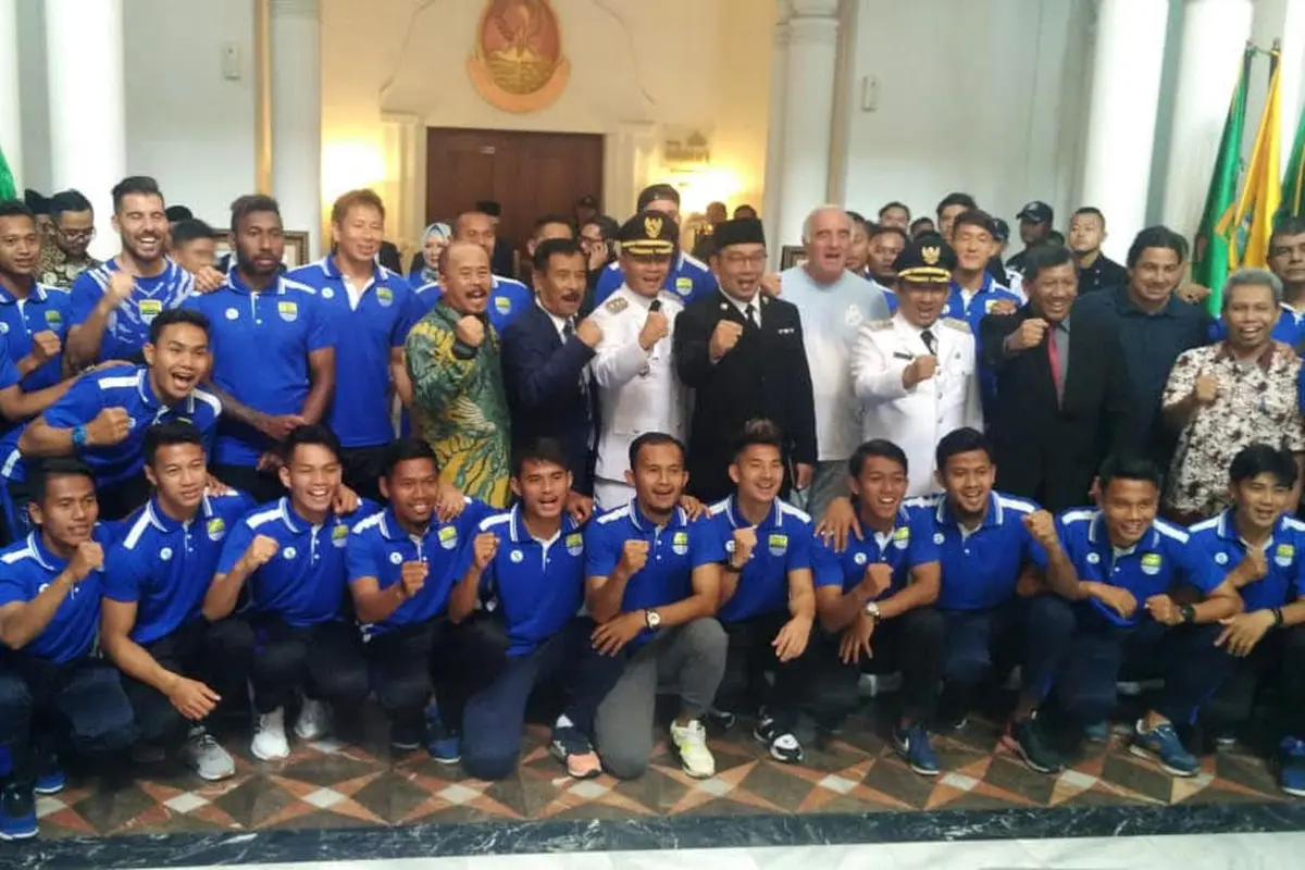 Ridwan Kamil dan tim Persib