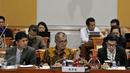 (Ki-ka) Wakil Ketua KPK Laode M Syarif, Ketua KPK Agus Raharjo dan Wakil Ketua KPK Basaria Panjaitan saat mengikuti rapat dengar pendapat (RDP) dengan Komisi III DPR RI di Kompleks Parlemen, Jakarta, Rabu (27/1/2016). (Liputan6/Johan Tallo)
