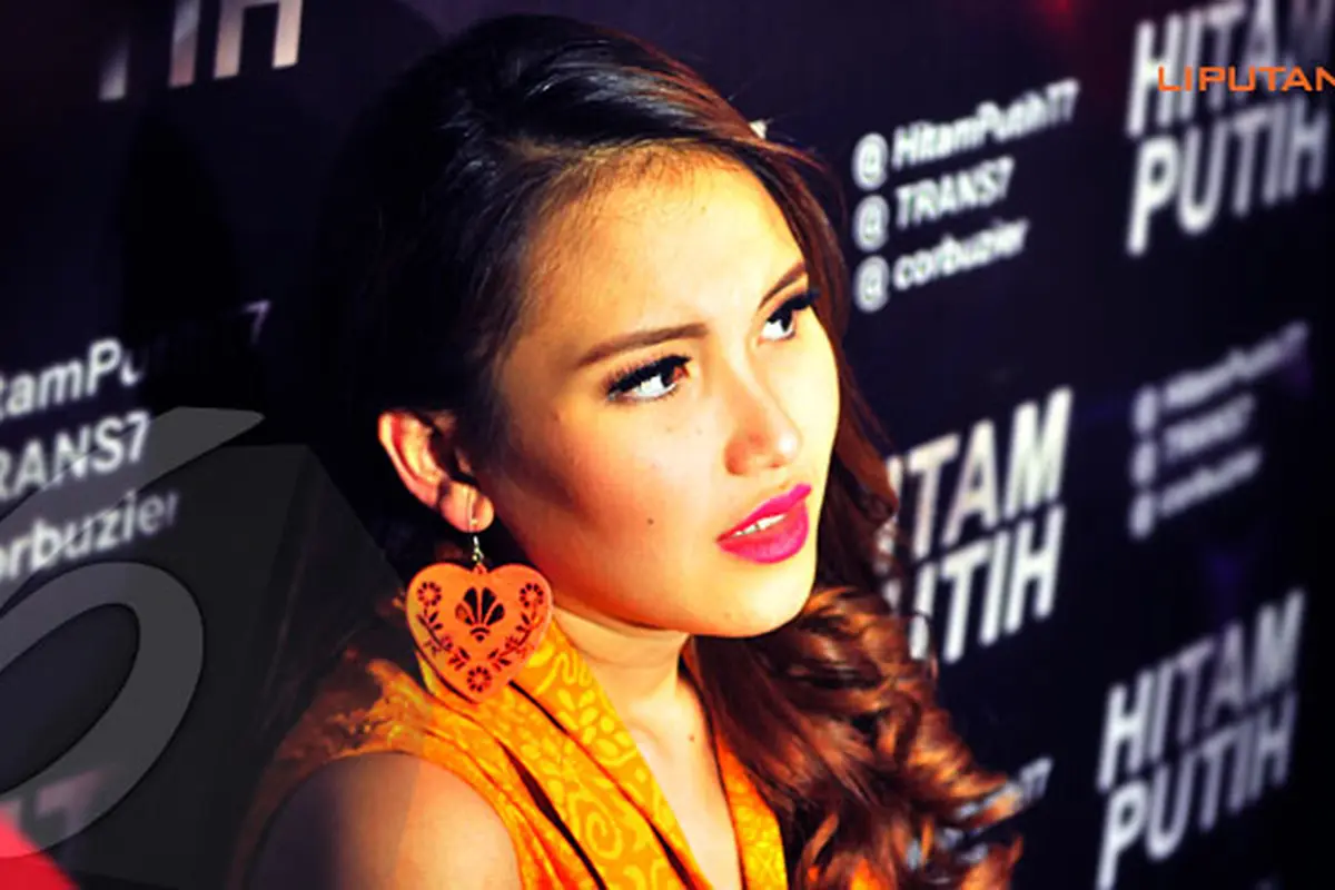 ayu-ting-ting-131114b.jpg