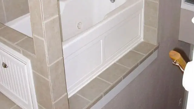 kamar mandi absurd