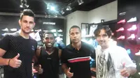 Pelatih anyar PSM Makassar, Luciano Leandro bersama tiga pemain asing diperlakukan bak tamu istimewa oleh manajemen Juku Eja. (Bola.com/Ahmad Latando)  