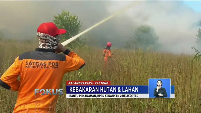 BNPB datangkan dua helikopter water bombing untuk bantu padamkan api yang membakar lahan dan hutan di Kalimantan Tengah.