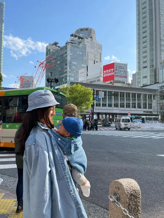 7 Potret Liburan Nadia Saphira di Jepang, Sang Anak Bikin Salah Fokus