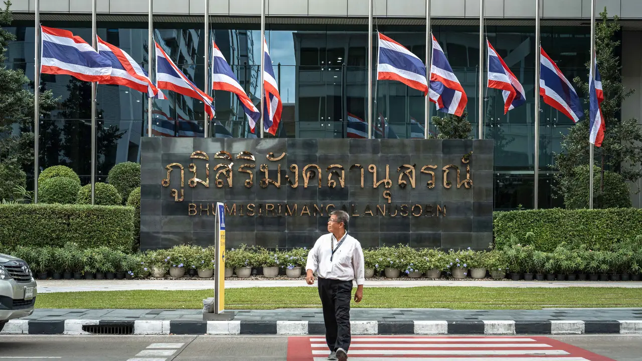 Ratu Sirikit Wafat, Thailand Tetapkan Masa Berkabung Setahun Penuh